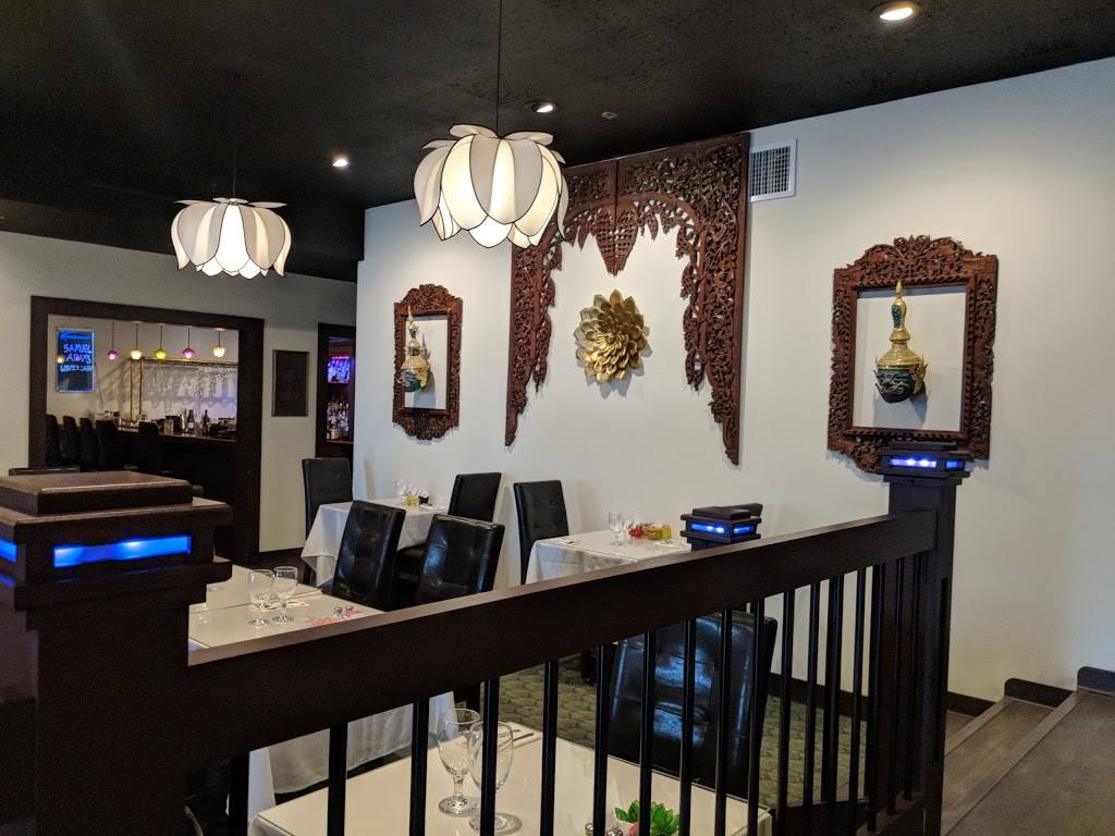 Giant of Siam | restaurant | 90 Main St, Nashua, NH 03060, USA | 6035952222 OR +1 603-595-2222