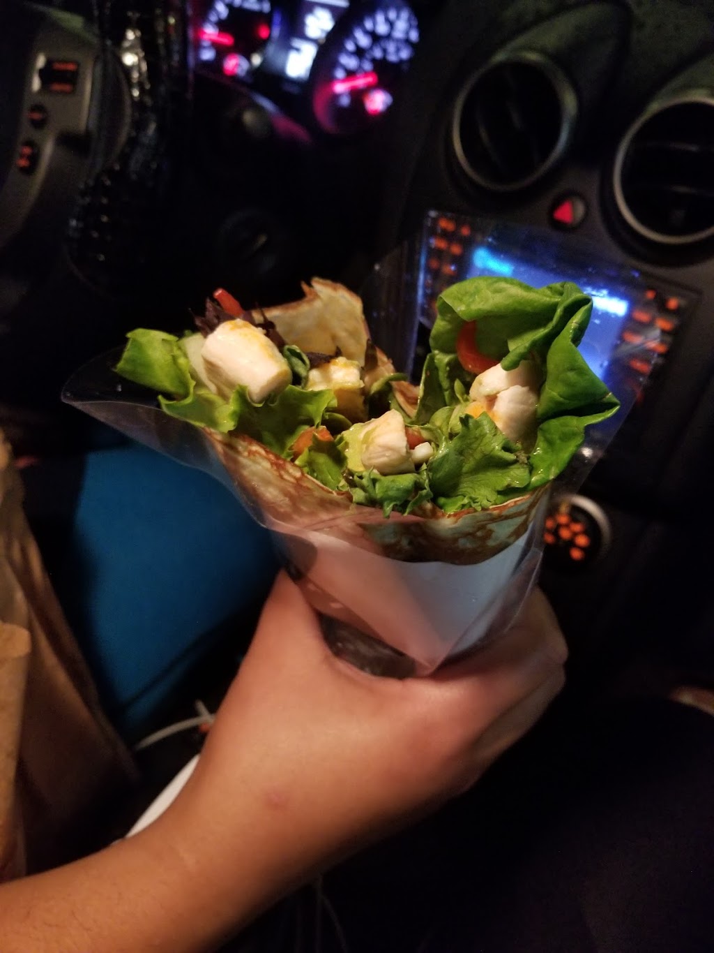 T-Swirl Crepe | restaurant | 19 St Marks Pl, New York, NY 10003, USA | 2126140200 OR +1 212-614-0200