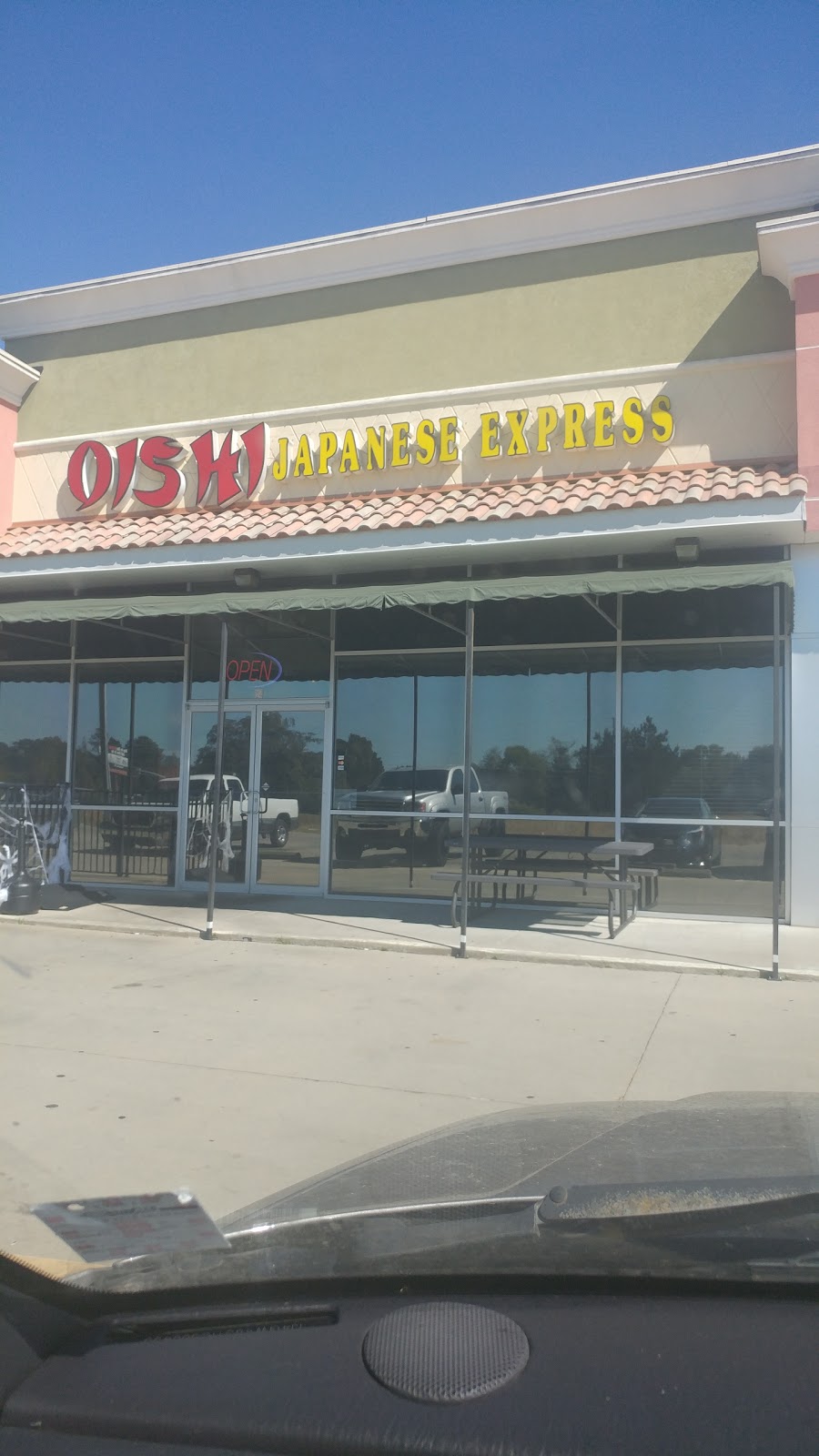 Oishi Japanese Express | restaurant | 2526 Riverbirch Dr, Meridian, MS 39307, USA | 6014825558 OR +1 601-482-5558