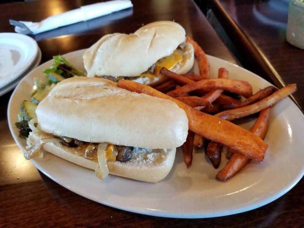 Evolution Grille | restaurant | 1186 Butler Rd, Freeport, PA 16229, USA | 7242942088 OR +1 724-294-2088