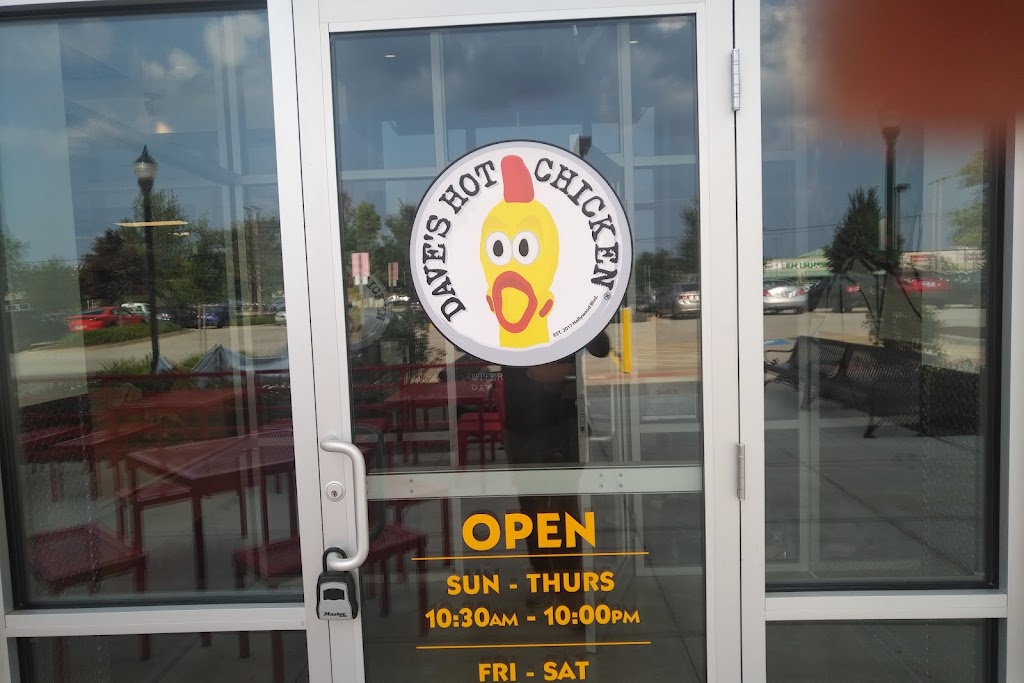Dave’s Hot Chicken | restaurant | 2736 Showplace Dr, Naperville, IL 60564, USA | 6305260144 OR +1 630-526-0144