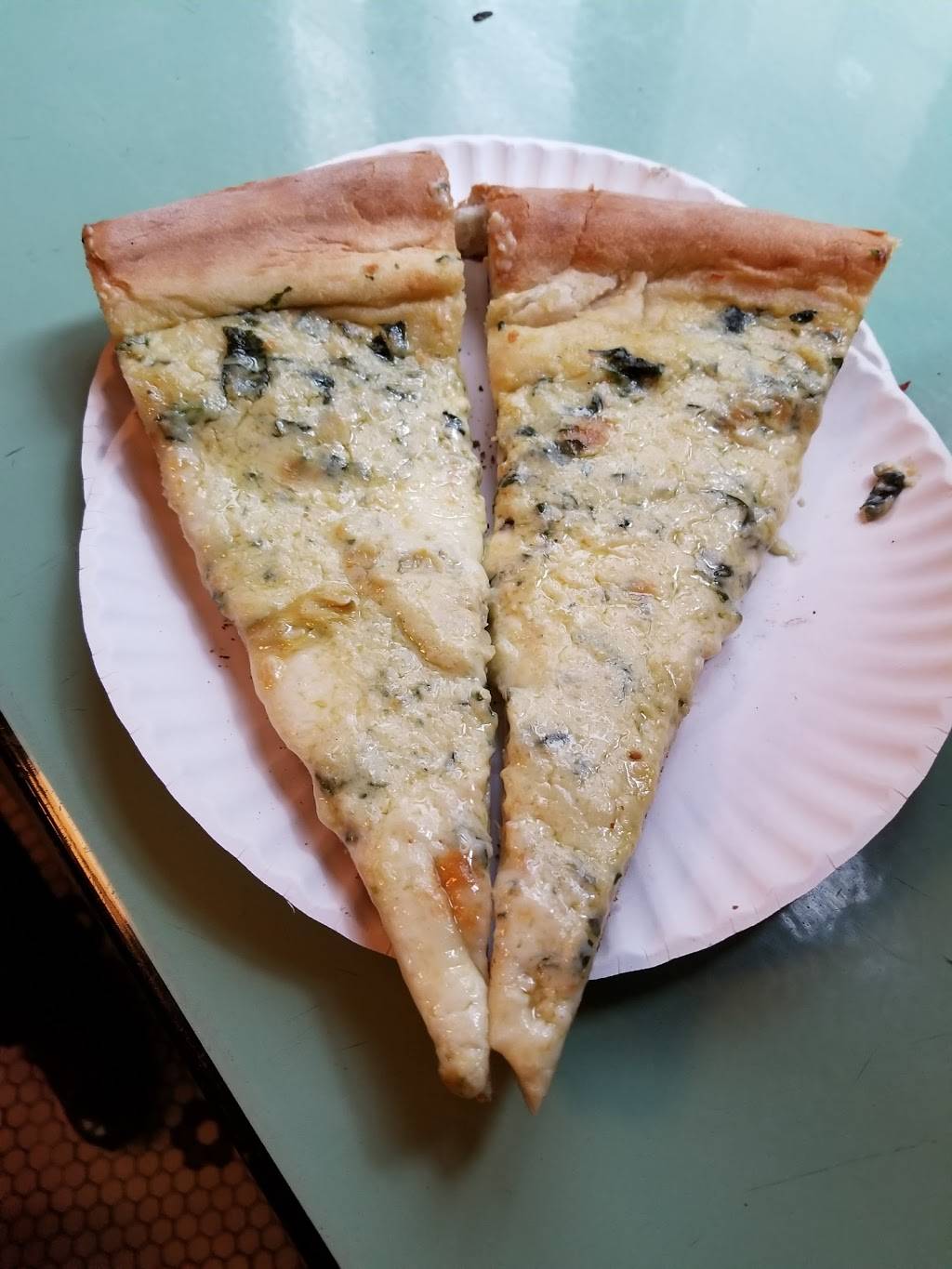 Artichoke Basilles Pizza | restaurant | 114 10th Ave, New York, NY 10011, USA | 2127929200 OR +1 212-792-9200