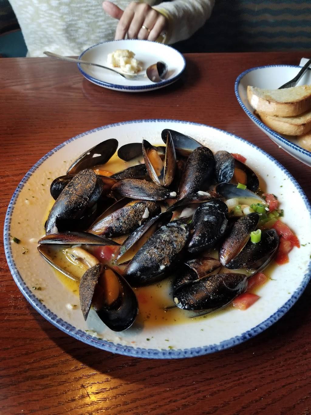 Red Lobster | restaurant | 34 Backus Ave, Danbury, CT 06810, USA | 2037301104 OR +1 203-730-1104