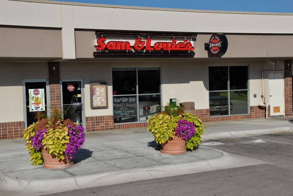 Sam & Louies Italian Restaurant NY Pizza | restaurant | 2062 N 117th Ave, Omaha, NE 68164, USA | 4024967900 OR +1 402-496-7900