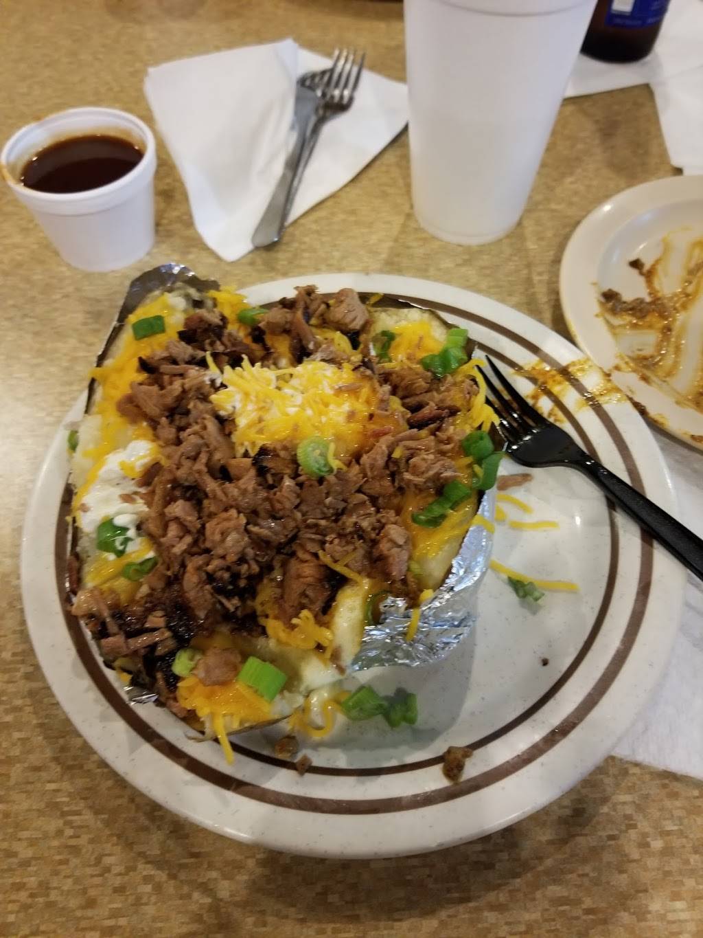 Rack Shack BBQ & Wings | restaurant | 2200 Spears Rd #100, Houston, TX 77014, USA | 8324466227 OR +1 832-446-6227