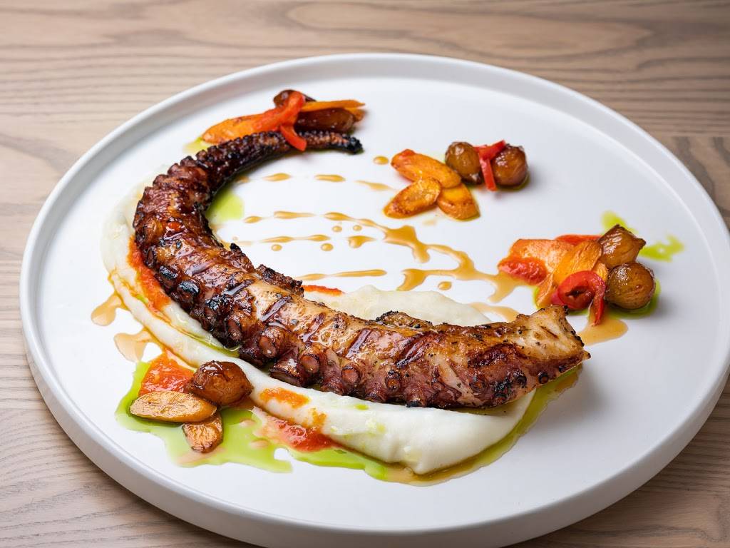 American Brass Restaurant | restaurant | 2-01 50th Ave, Queens, NY 11109, USA | 7188061106 OR +1 718-806-1106