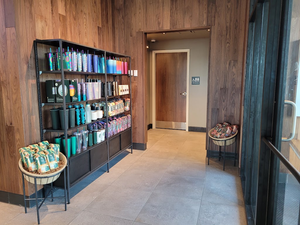 Starbucks | cafe | 1567 E Mason St, Green Bay, WI 54302, USA | 9206008771 OR +1 920-600-8771