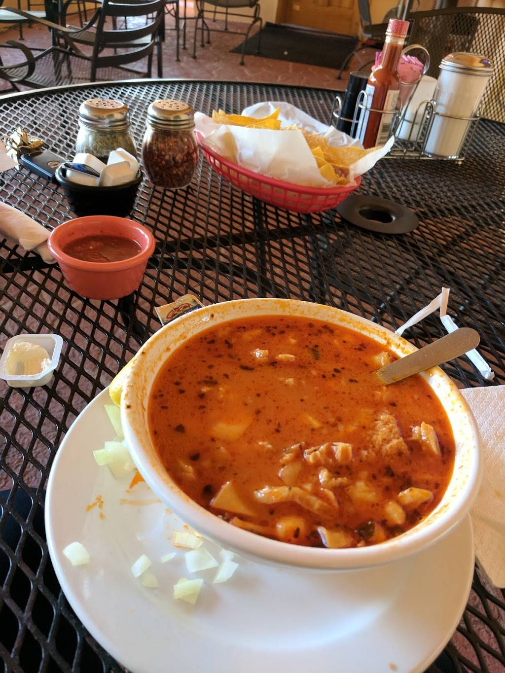 Cafe Chihuahua | restaurant | 2250 S Federal Blvd, Denver, CO 80219, USA | 3039344556 OR +1 303-934-4556