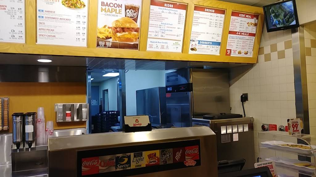 Wendys | restaurant | 29275 Central Ave, Lake Elsinore, CA 92532, USA | 9514713620 OR +1 951-471-3620