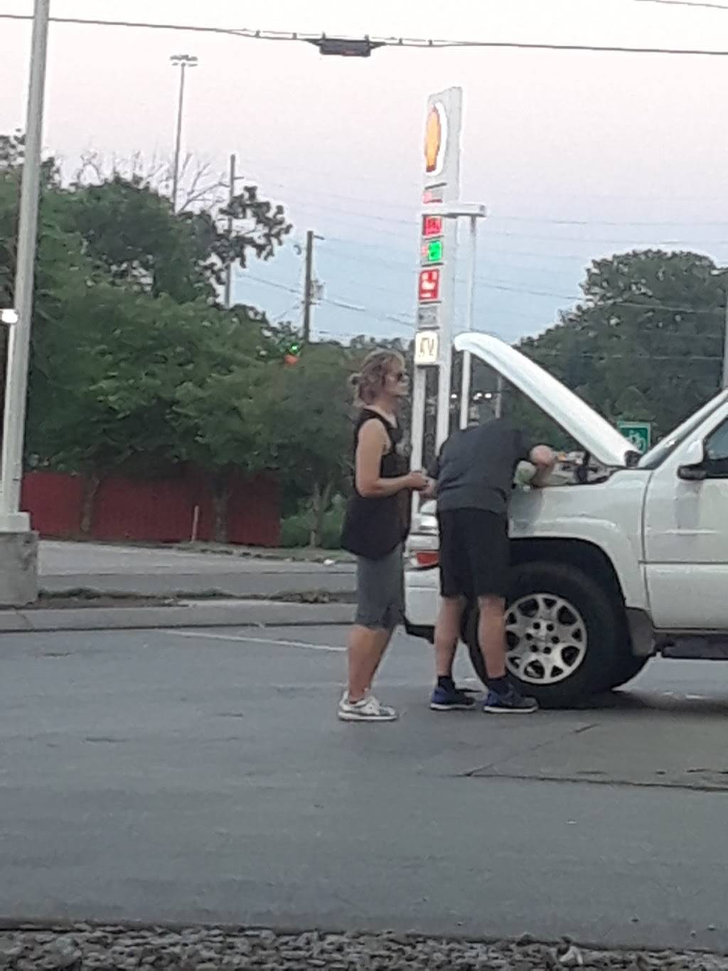 BP | restaurant | 1101 Bell Rd, Antioch, TN 37013, USA | 6157311183 OR +1 615-731-1183