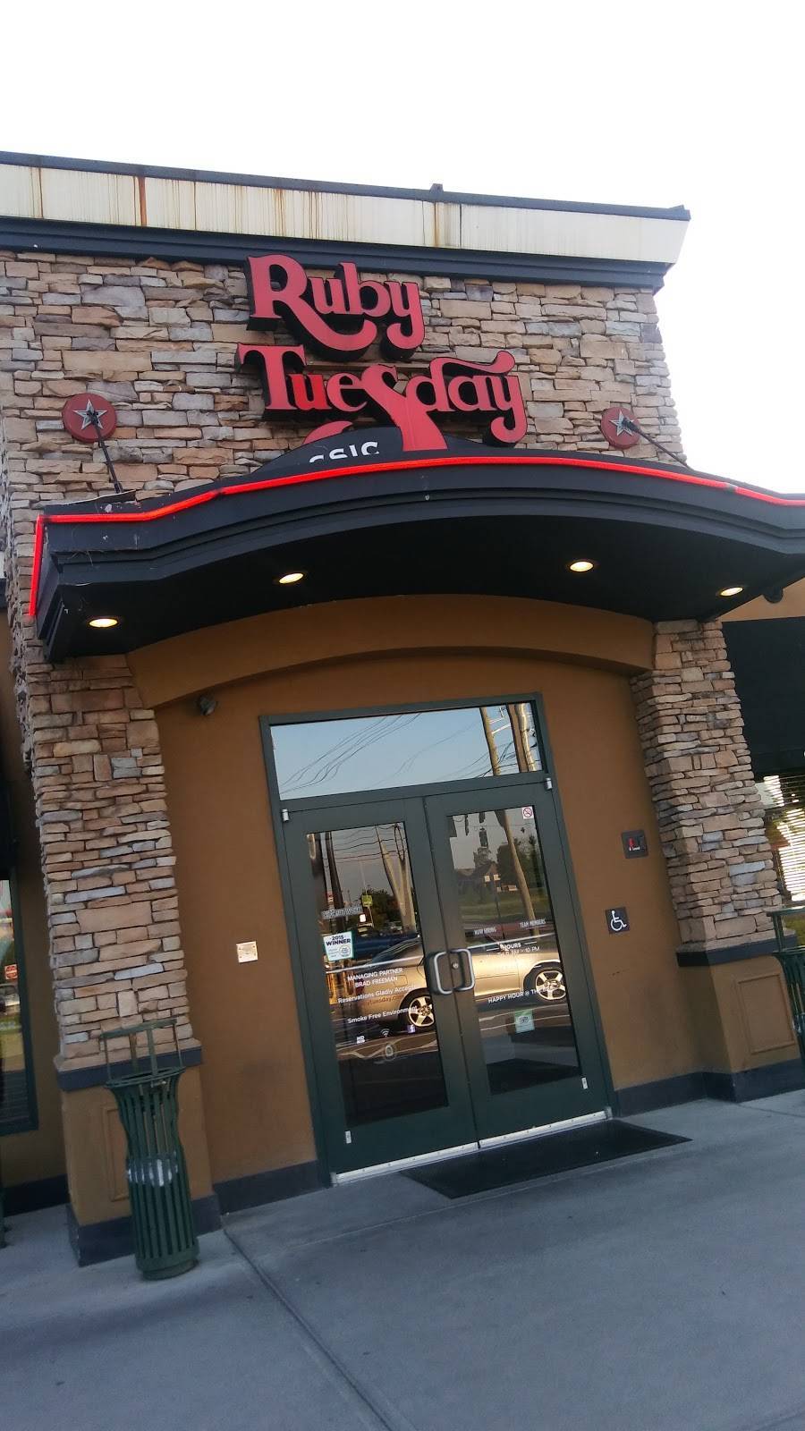 Ruby Tuesday | restaurant | 508 E Emory Rd, Powell, TN 37849, USA | 8659389102 OR +1 865-938-9102