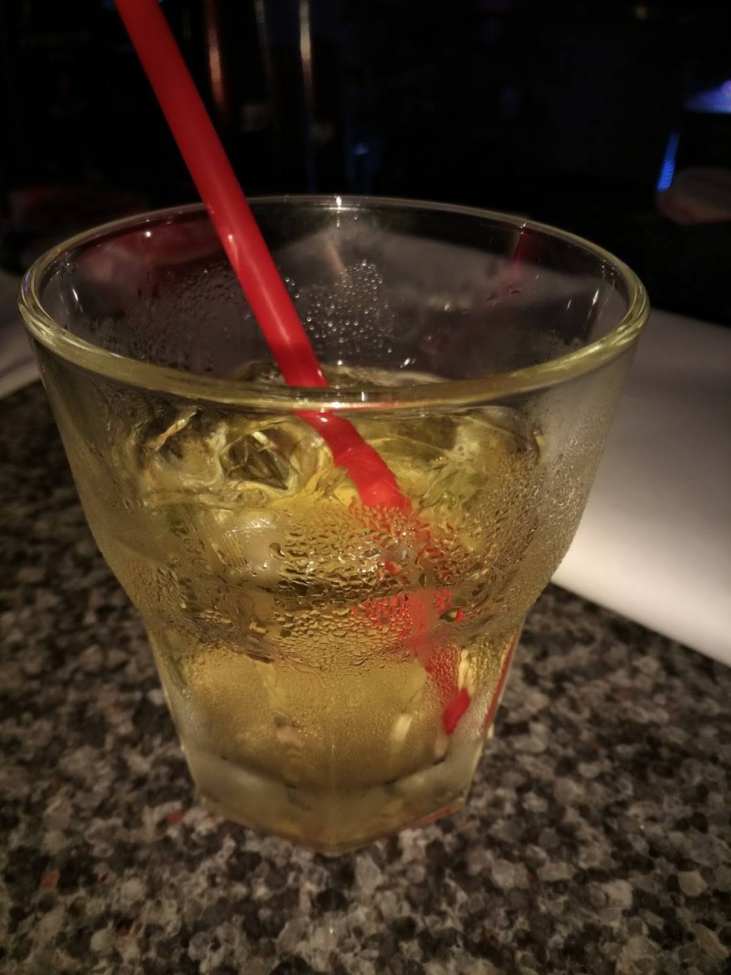 Bleachers Sports Bar & Grill | restaurant | 2167 Hilltop Dr A, Redding, CA 96002, USA | 5302226555 OR +1 530-222-6555