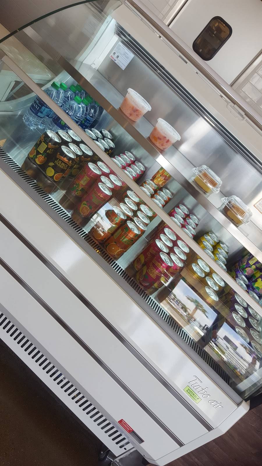 The Loft | restaurant | 3160 Pacific Coast Hwy, Torrance, CA 90505, USA | 4243905638 OR +1 424-390-5638