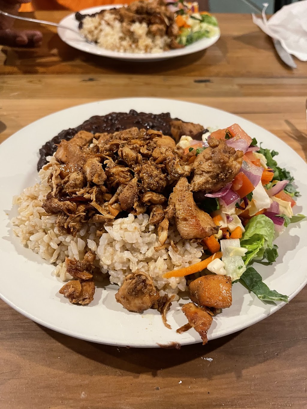 Lilis Brazilian Bistro | restaurant | 142 Broadway St, Chico, CA 95928, USA | 5303990675 OR +1 530-399-0675