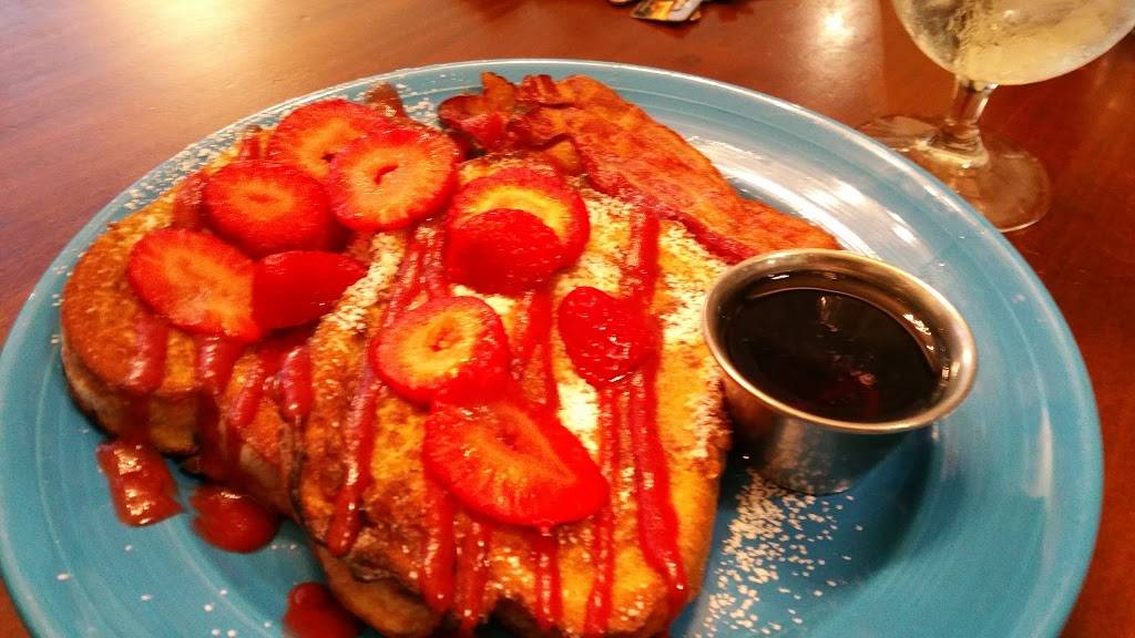 Le Bistro | restaurant | 905 3rd Ave, Huntington, WV 25701, USA | 3045232012 OR +1 304-523-2012