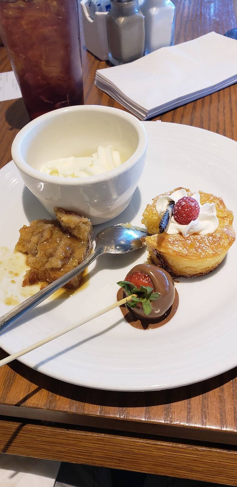 Visions Buffet | restaurant | 8330 Riverside Pkwy, Tulsa, OK 74137, USA | 8887483731 OR +1 888-748-3731