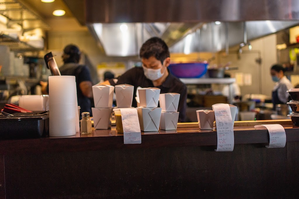 Siam Lotus Asian Kitchen & Bar | restaurant | 12600 SW Crescent St Suite 150, Beaverton, OR 97005, USA | 5037187101 OR +1 503-718-7101