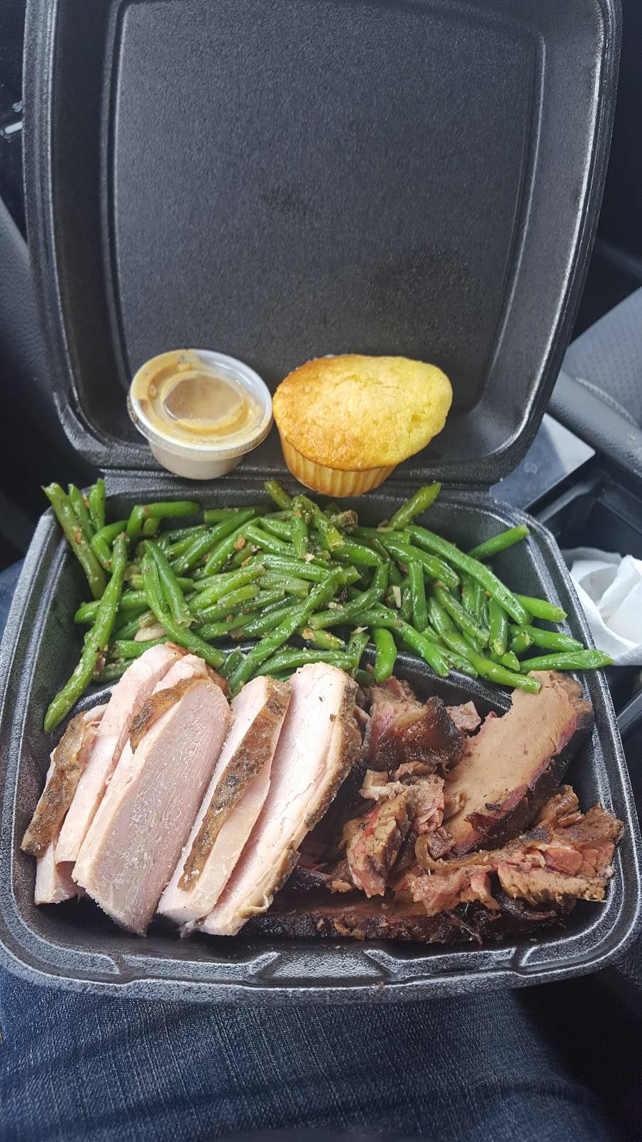 The Pit Stop aka Pit Stop Catering | restaurant | 6479 28th St SE, Grand Rapids, MI 49546, USA | 6163405600 OR +1 616-340-5600