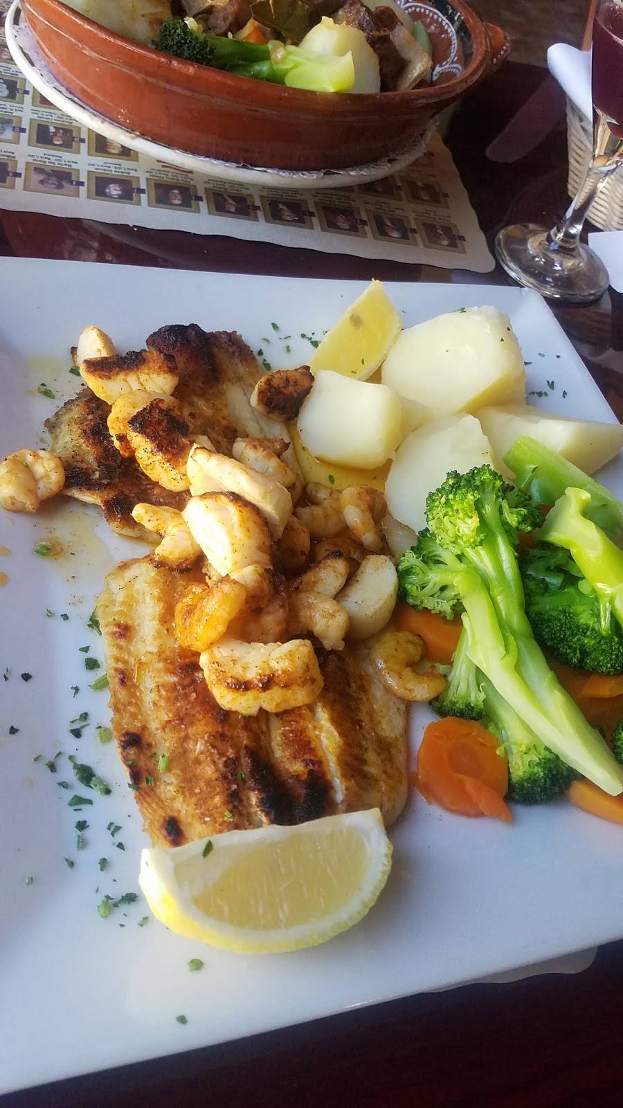 Algarve Restaurant Bar & Take-out | restaurant | 658 Van Buren Ave, Elizabeth, NJ 07201, USA | 9083535858 OR +1 908-353-5858