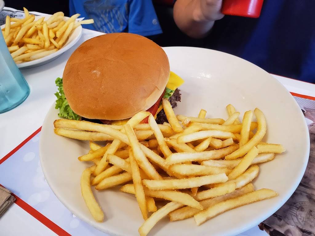 Steak n Shake | restaurant | 2355 North Point Ct, Alpharetta, GA 30022, USA | 7707511101 OR +1 770-751-1101