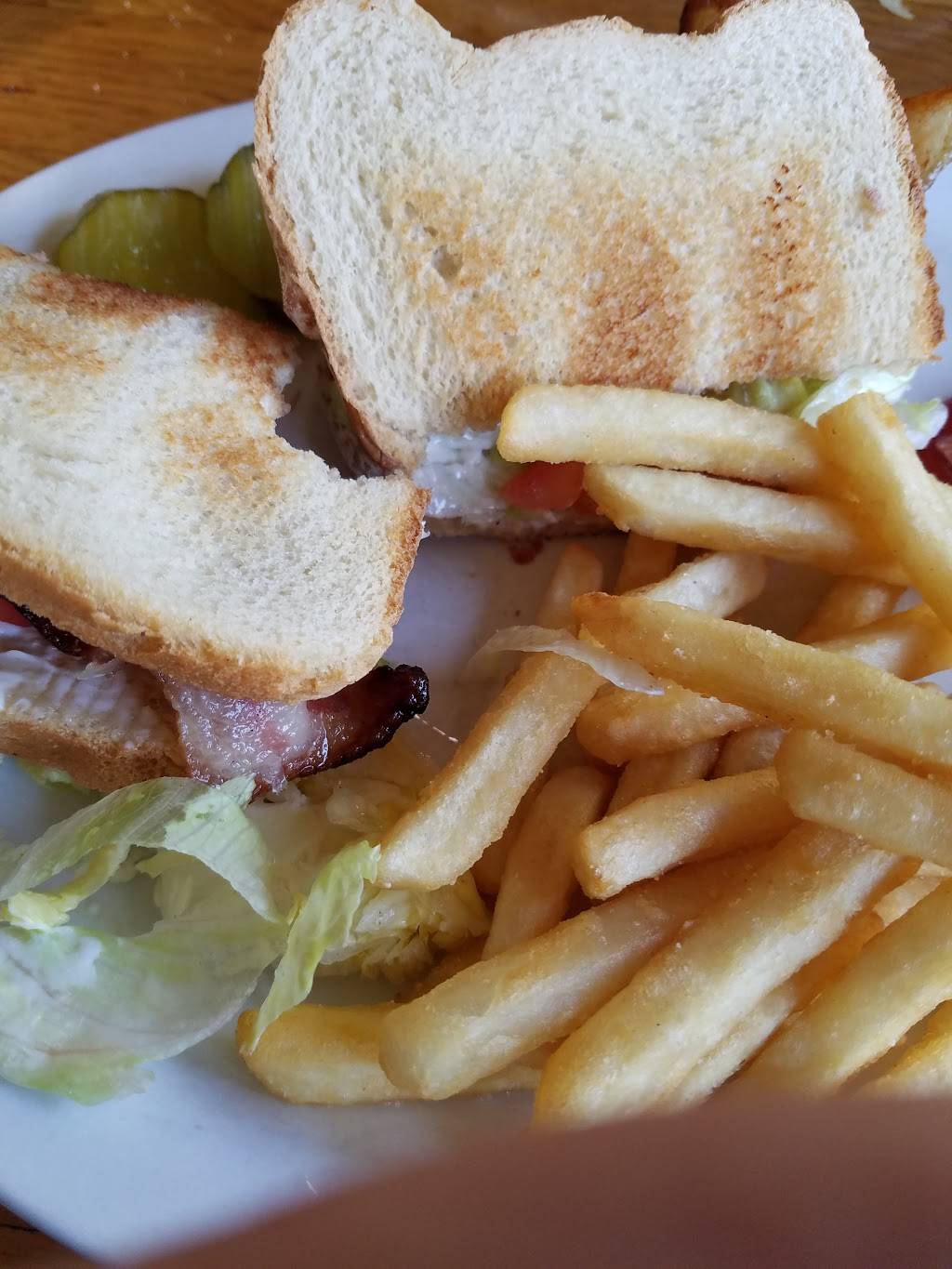 Matt and Mandys Family Diner (formerly Americas Family Diner) | restaurant | 1447 N Goerig St, Woodland, WA 98674, USA | 3602253962 OR +1 360-225-3962