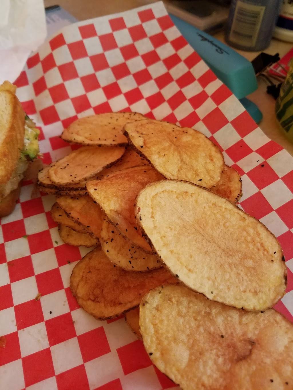 Burger Lab | restaurant | 9756 Southton Rd, San Antonio, TX 78223, USA | 2109982479 OR +1 210-998-2479