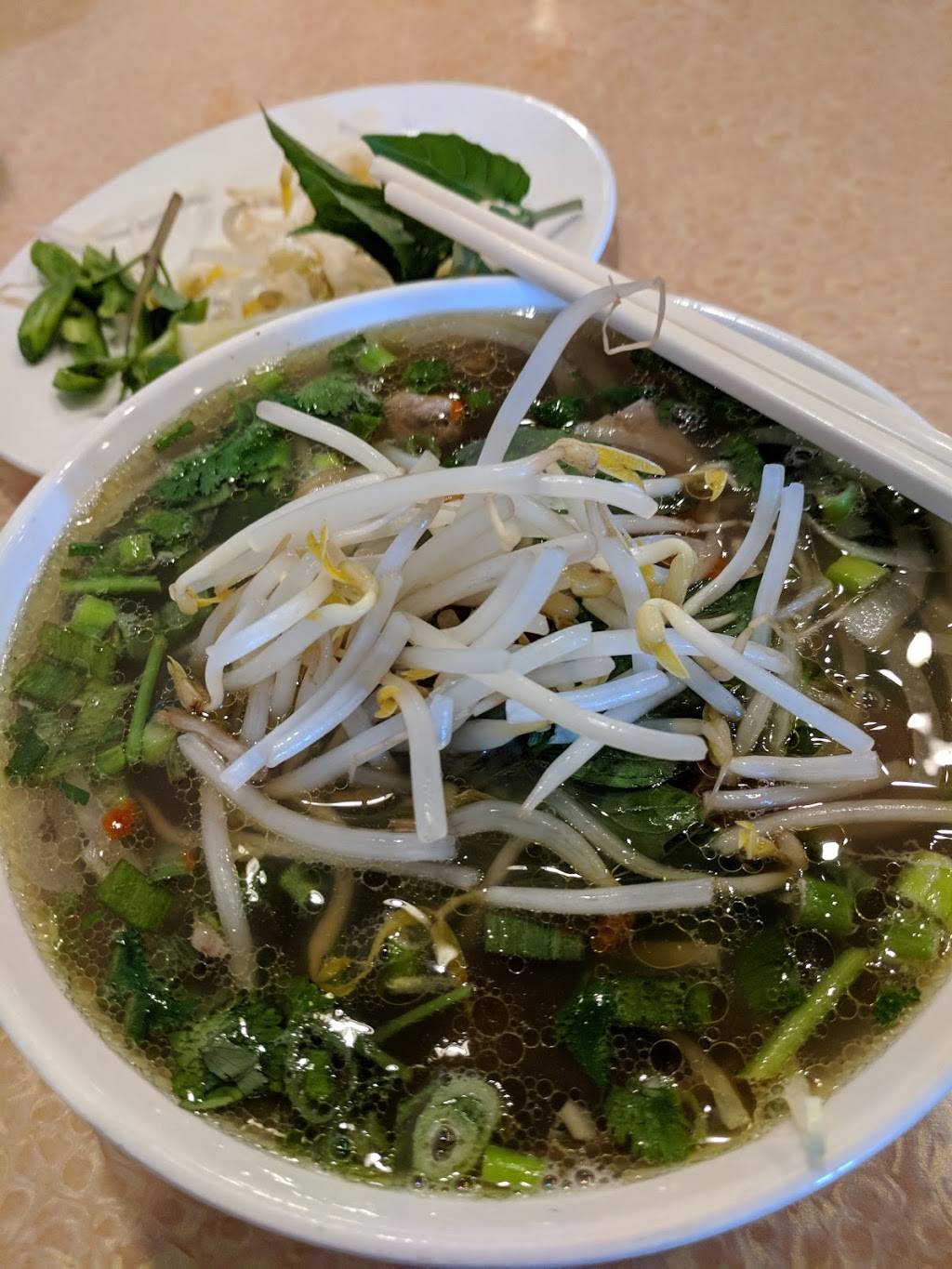 Khanhs Vietnamese Restaurant | restaurant | 6901 McCart Ave #200, Fort Worth, TX 76133, USA | 8177203200 OR +1 817-720-3200