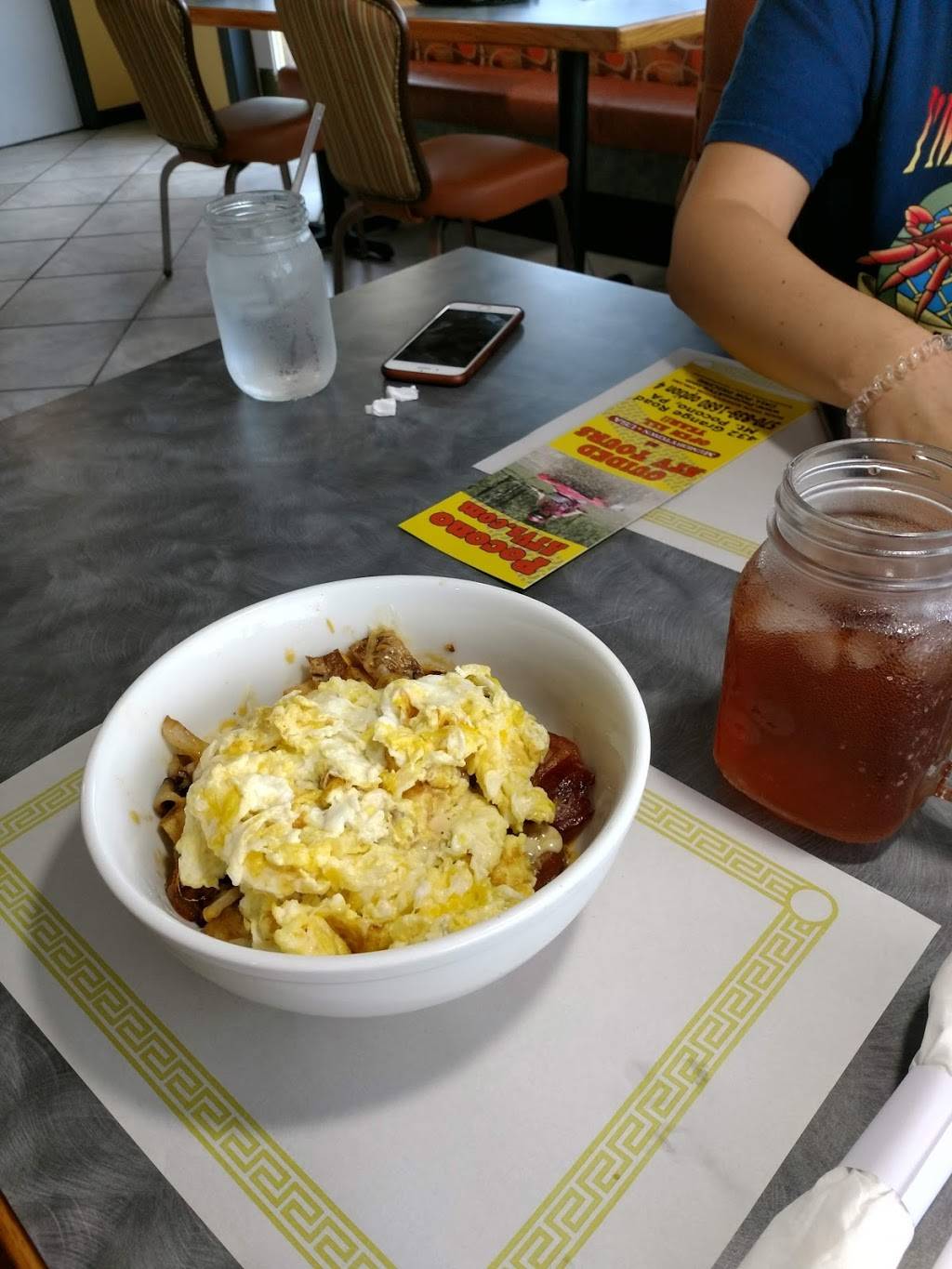 DD’s Miracle Diner | restaurant | 686 Milford Rd, East Stroudsburg, PA 18301, USA | 5708729985 OR +1 570-872-9985