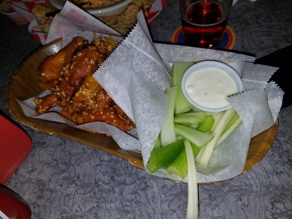 Deacons Bench | restaurant | 227 Oakdale Rd, Johnson City, NY 13790, USA | 6077976741 OR +1 607-797-6741