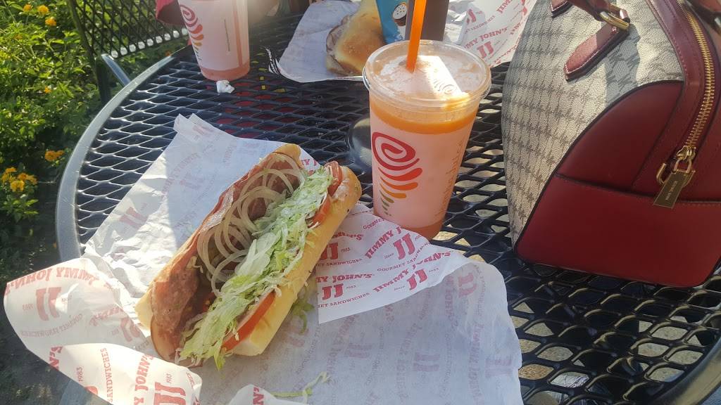 Jamba Juice Candlewood | restaurant | 4993 Candlewood St, Lakewood, CA 90714, USA | 5626302200 OR +1 562-630-2200