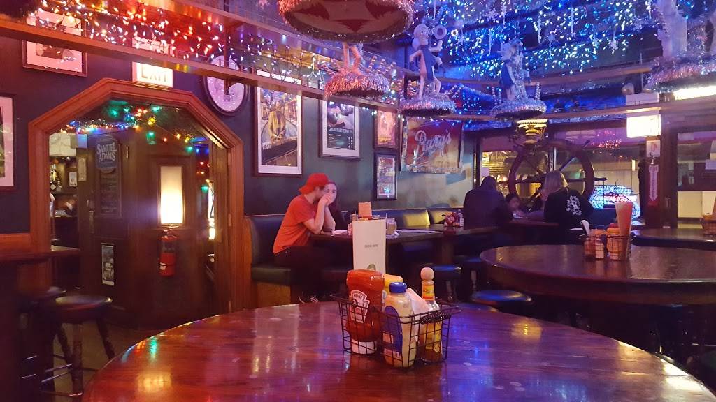 Butch McGuires | restaurant | 20 W Division St, Chicago, IL 60610, USA | 3127874318 OR +1 312-787-4318