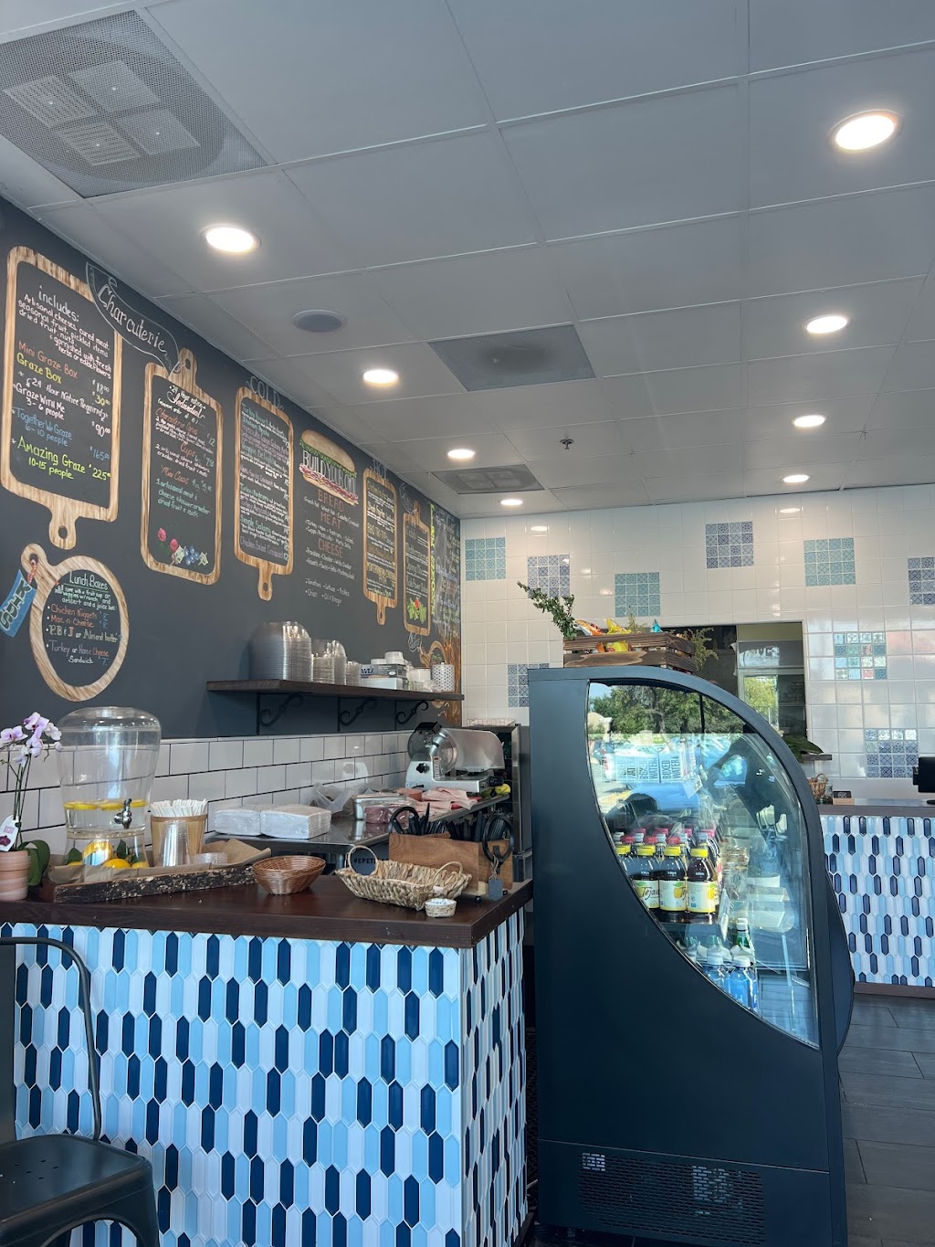 The Grazing Table Events | restaurant | 9525 N Sommerville Dr, Fresno, CA 93720, USA | 5594720495 OR +1 559-472-0495