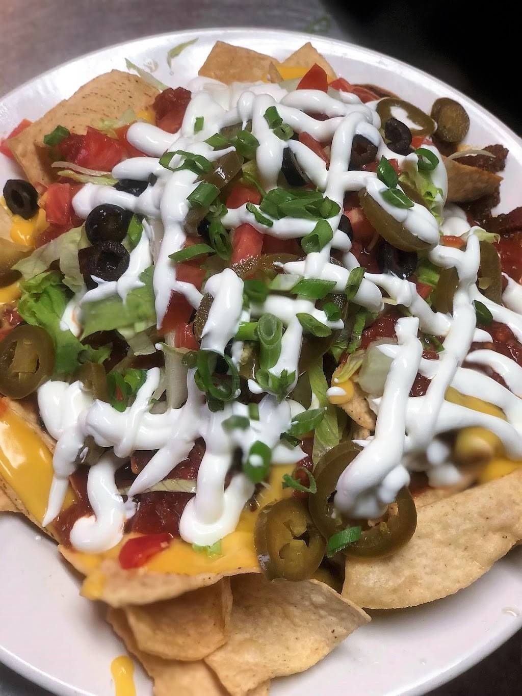 40 Sports Grill | restaurant | 43920 National Rd, Belmont, OH 43718, USA | 7406955582 OR +1 740-695-5582