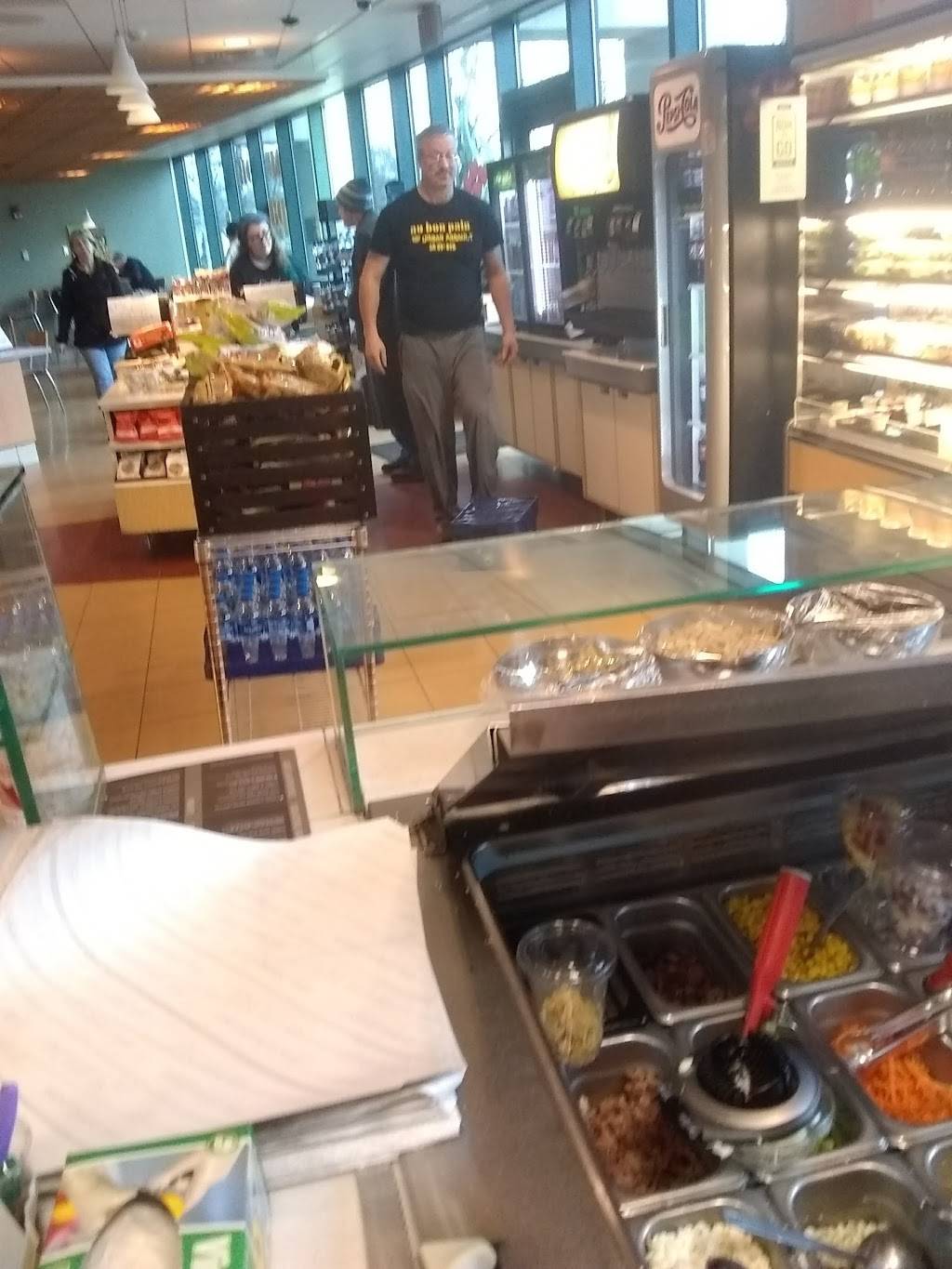 Au Bon Pain | restaurant | 100 Park St, Glens Falls, NY 12801, USA | 5189262647 OR +1 518-926-2647