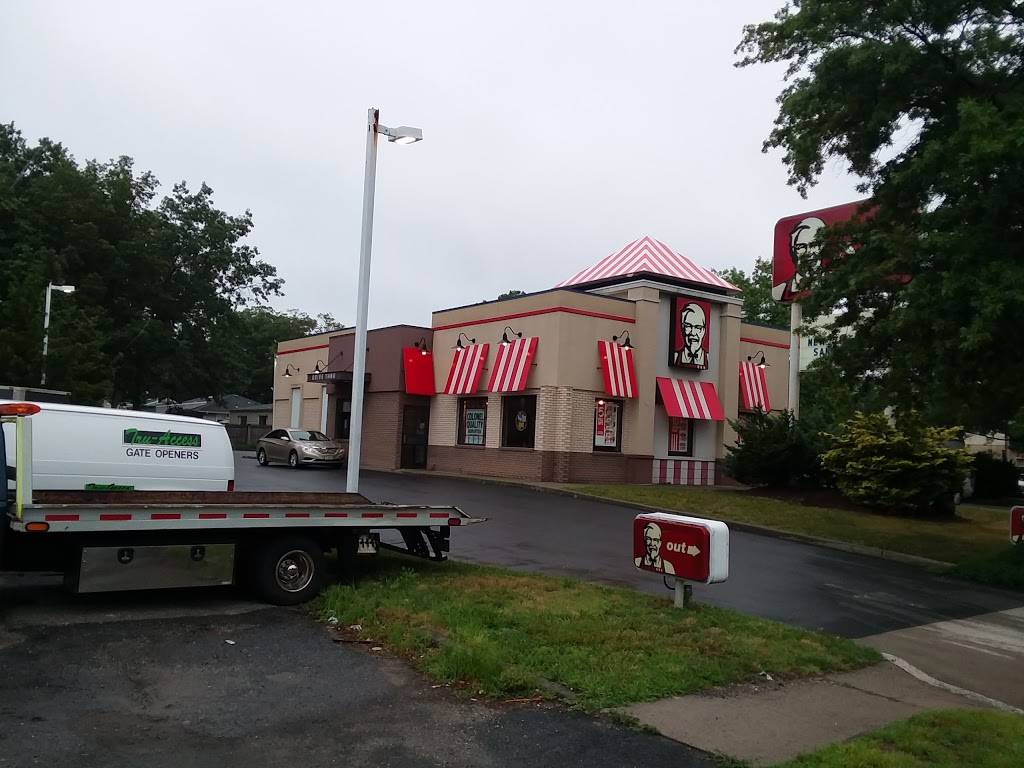 KFC | restaurant | 3139 Lakewood Rd, Point Pleasant, NJ 08742, USA | 7322954222 OR +1 732-295-4222