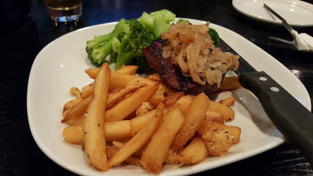 Monarch Recovery Sports Grill | restaurant | 4500 Hampton Blvd, Norfolk, VA 23508, USA | 7572132050 OR +1 757-213-2050