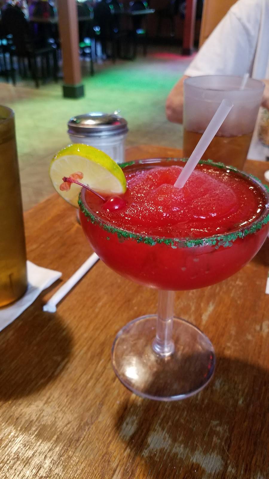 Fish Place | restaurant | 925 Texas Ave, La Marque, TX 77568, USA | 4099333000 OR +1 409-933-3000