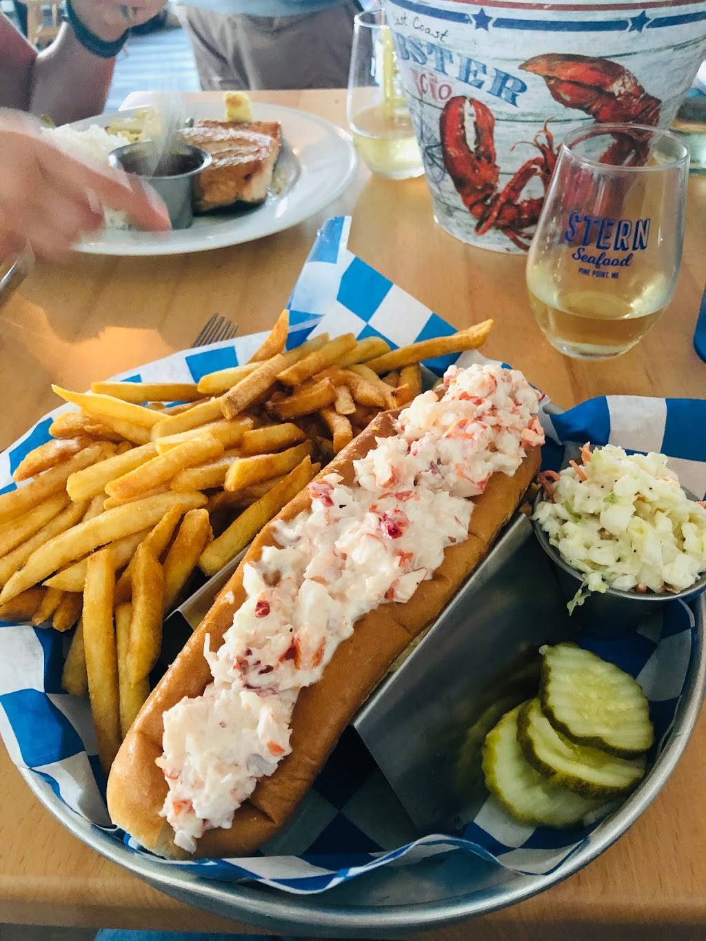 Stern Seafood Restaurant | restaurant | 96 King St, Scarborough, ME 04074, USA | 2078881066 OR +1 207-888-1066