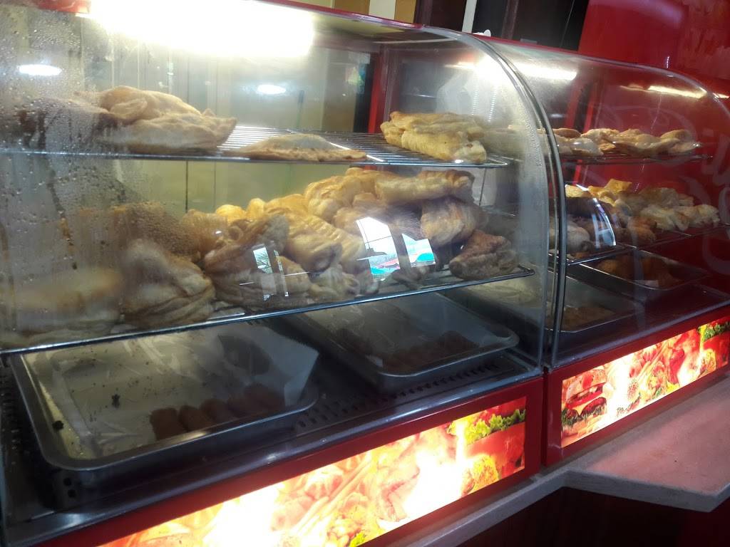 Maikels Kitchen | restaurant | 3864 W Waters Ave, Tampa, FL 33614, USA | 8138311600 OR +1 813-831-1600