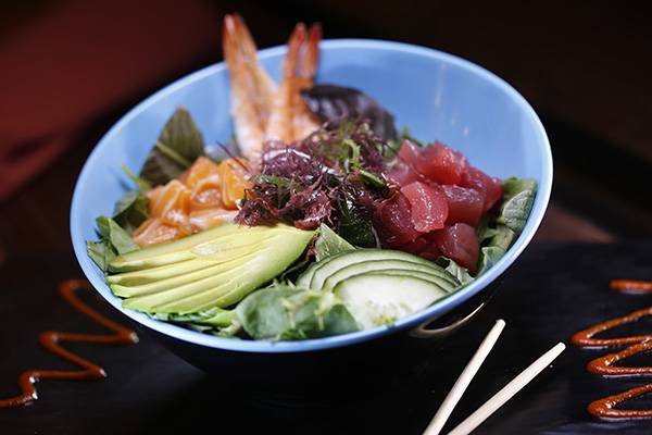 Smokin Fins | restaurant | 900 N 54th St #1, Chandler, AZ 85226, USA | 4805085971 OR +1 480-508-5971