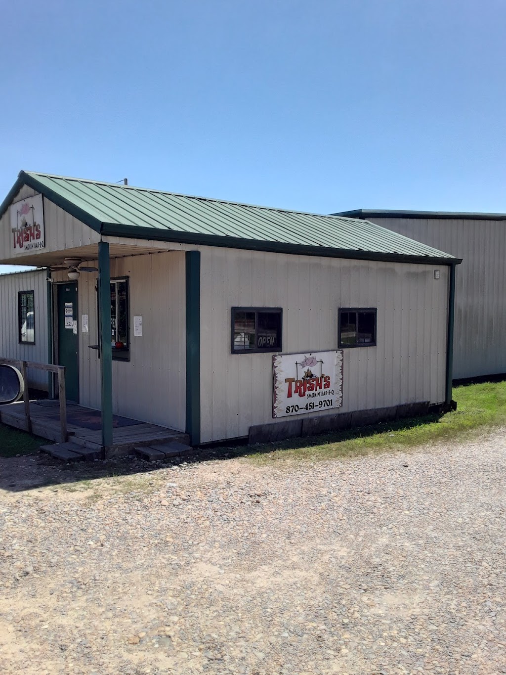 Trishs Smokin Bar-B-Q | restaurant | 1501 US-371, Nashville, AR 71852, USA | 8704519701 OR +1 870-451-9701