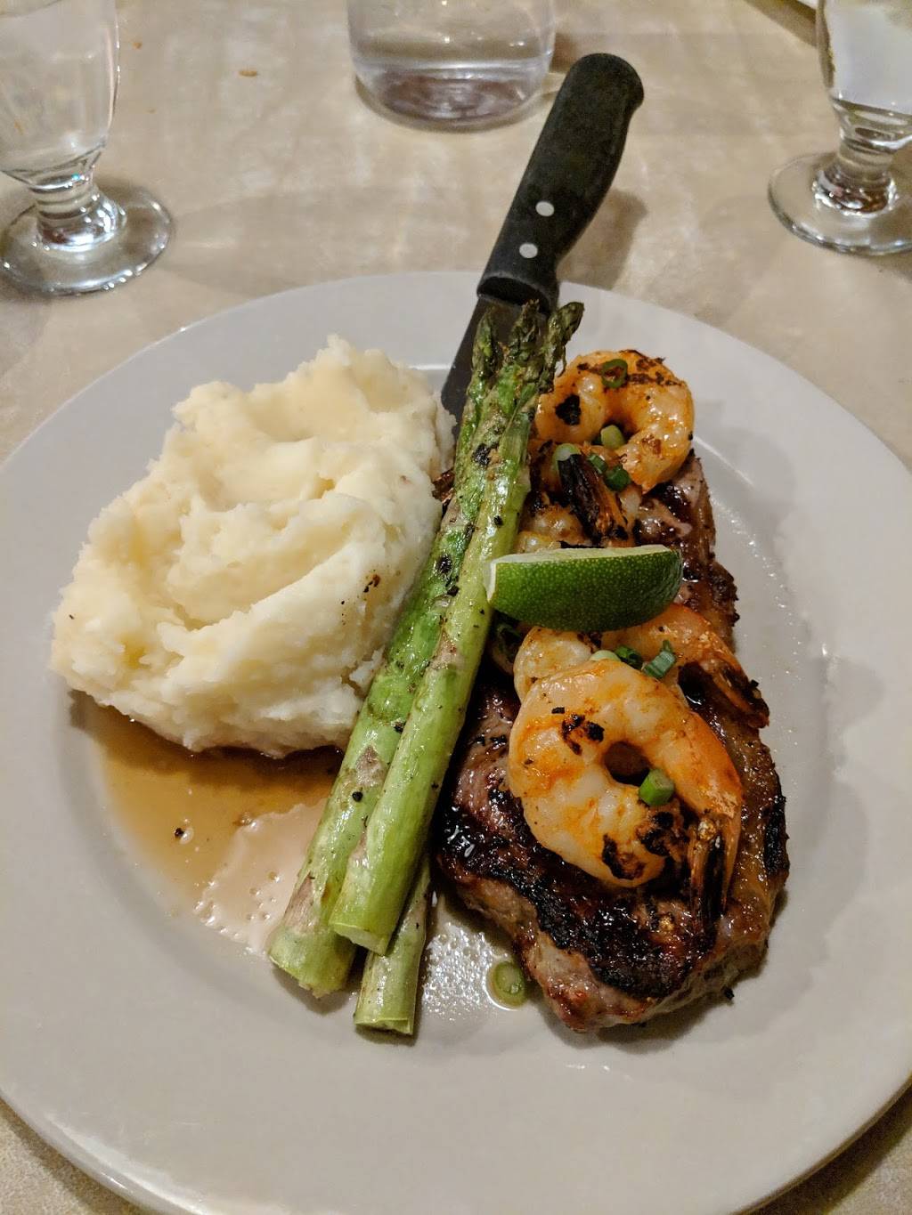 Santangelos Restaurant | restaurant | 673 Old Liverpool Rd, Liverpool, NY 13088, USA | 3154574447 OR +1 315-457-4447