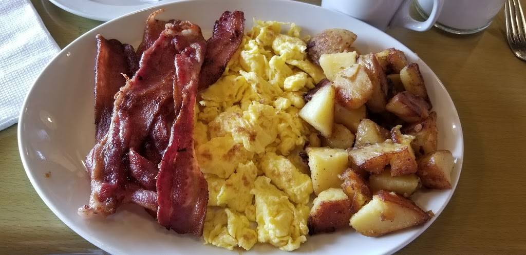 Sunset Grill | restaurant | 23546 Woodbine Ave, Keswick, ON L4P 3E9, Canada | 9054767726 OR +1 905-476-7726