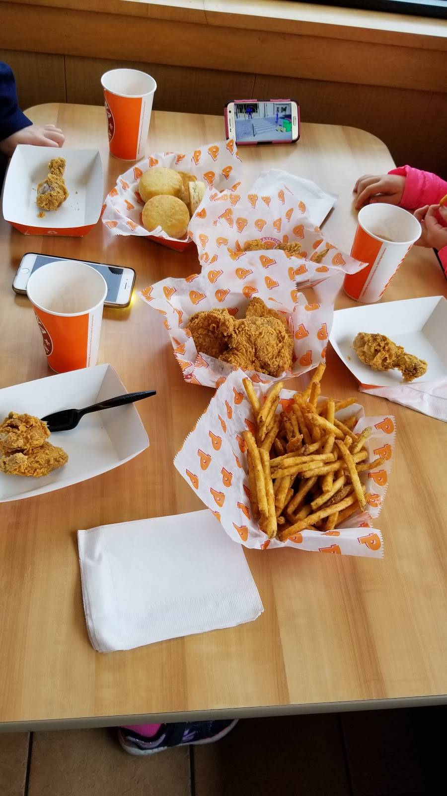 Popeyes Louisiana Kitchen | restaurant | 5930 Whitestown Pkwy, Whitestown, IN 46075, USA | 3177693291 OR +1 317-769-3291