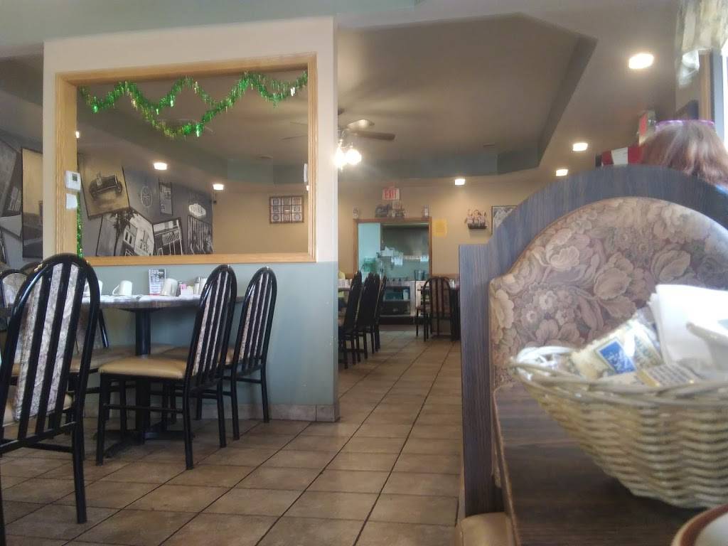 Wilmington House Restaurant | restaurant | 210 Bridge St, Wilmington, IL 60481, USA | 8154762426 OR +1 815-476-2426