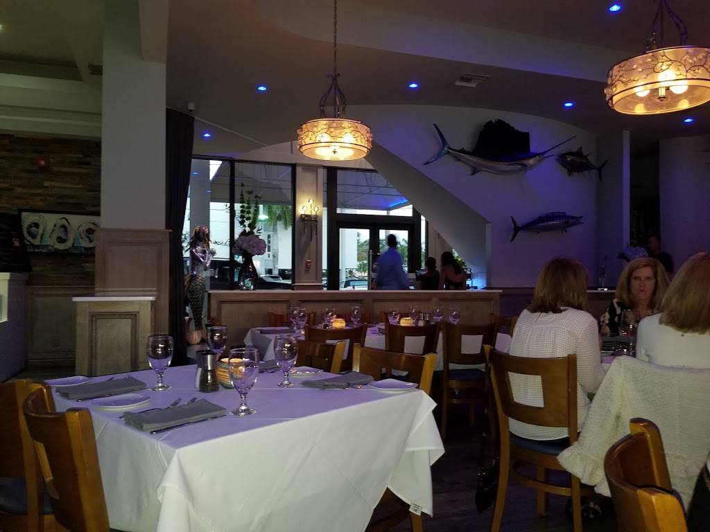 Blue Moon Fish Co. | restaurant | 4405 W W Tradewinds Ave East, Lauderdale-By-The-Sea, FL 33308, USA | 9542679888 OR +1 954-267-9888