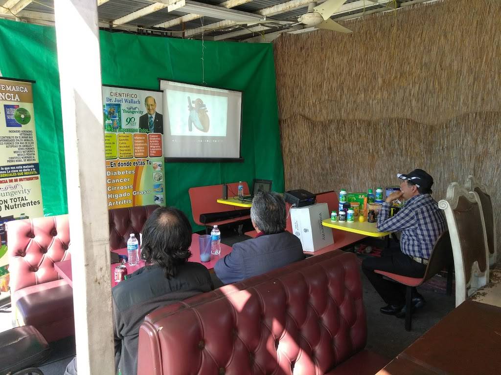 Las Champas Pupuseria #1 | restaurant | 7508 Compton Ave, Los Angeles, CA 90001, USA | 3235852078 OR +1 323-585-2078