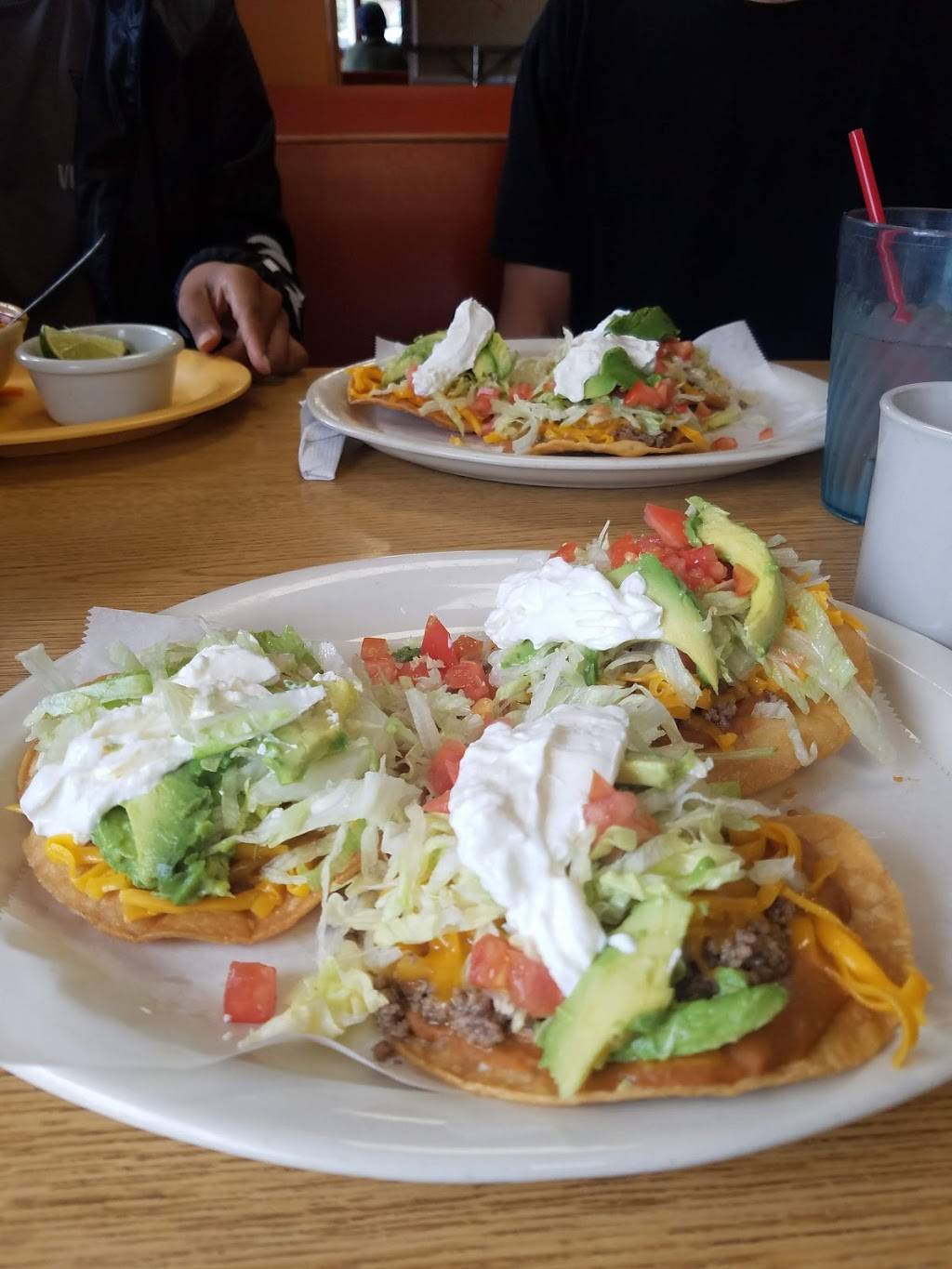 Santos Cafe #1 | restaurant | 1005 Jackson Keller Rd, Castle Hills, TX 78213, USA | 2103489899 OR +1 210-348-9899