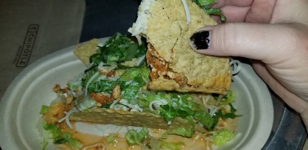 Chipotle Mexican Grill | restaurant | 7101 Melrose Ave, Los Angeles, CA 90046, USA | 3232970334 OR +1 323-297-0334