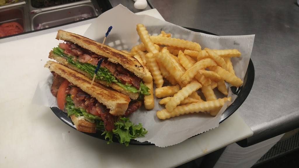 Wackos | restaurant | 3906 E Main St, Knoxville, IA 50138, USA | 6418286352 OR +1 641-828-6352